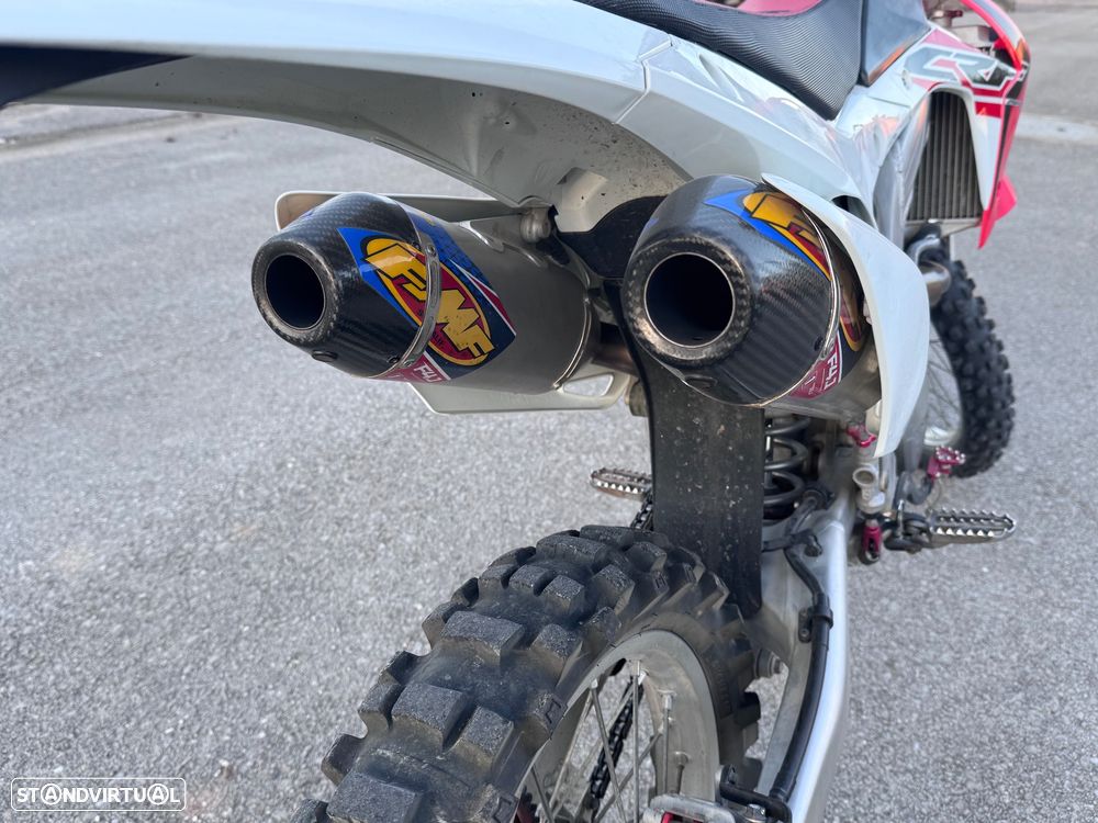Honda CRF - 4