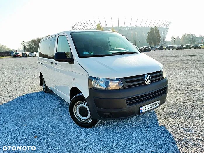 Volkswagen Caravelle - 18