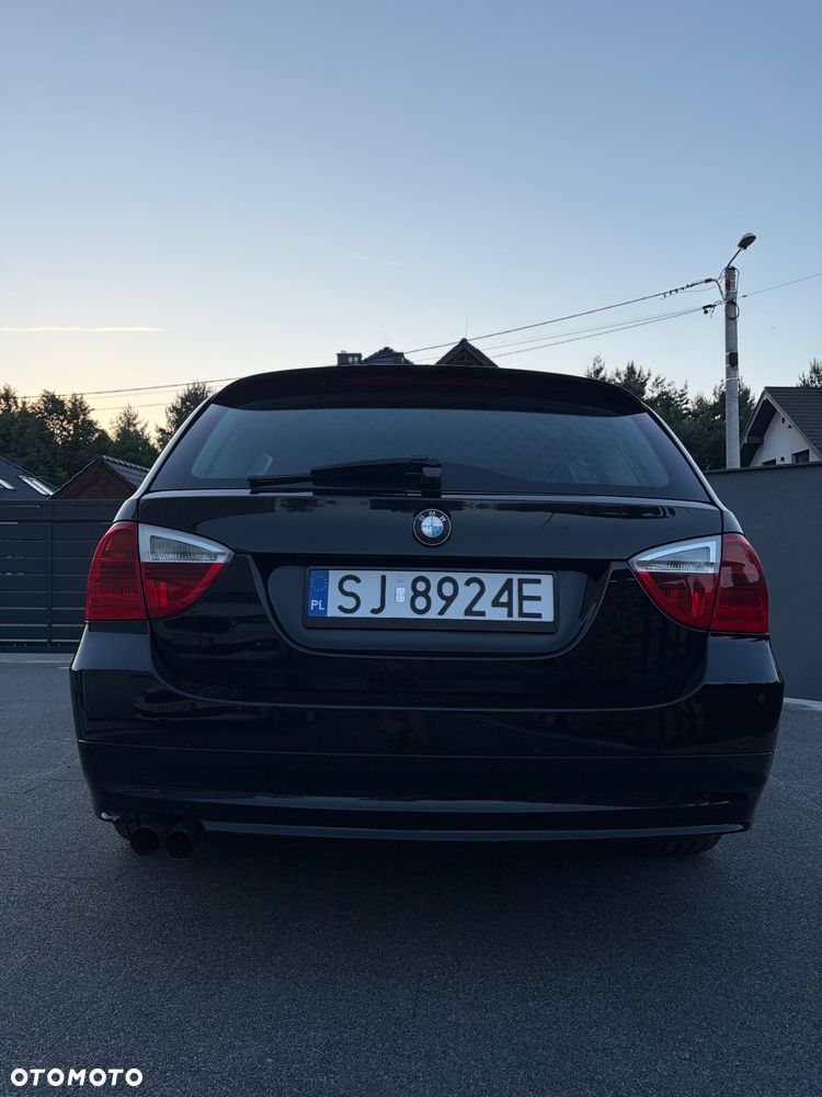 BMW Seria 3 325i - 5