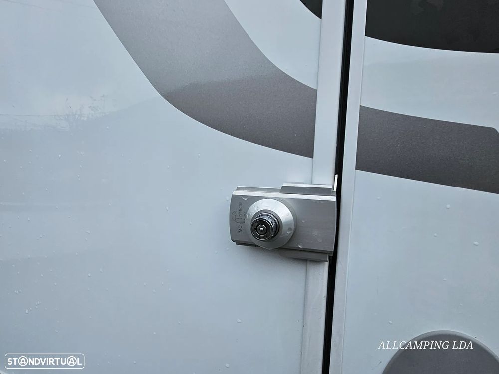 Bavaria Class I 740 CAMA CENTRAL/BASCULANTE - 58