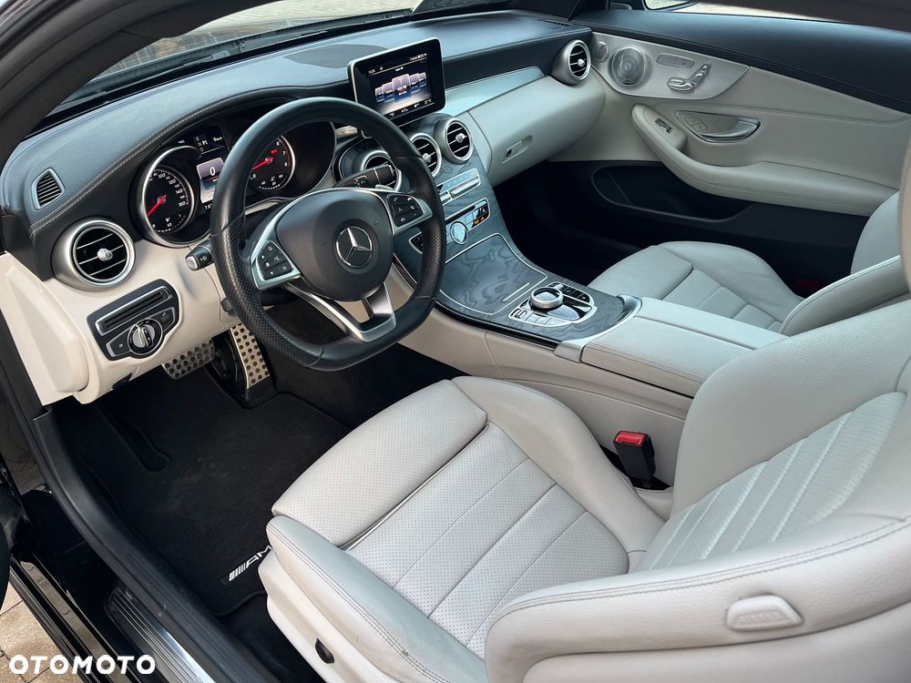 Mercedes-Benz Klasa C 300 Coupe 7G-TRONIC AMG Line - 16