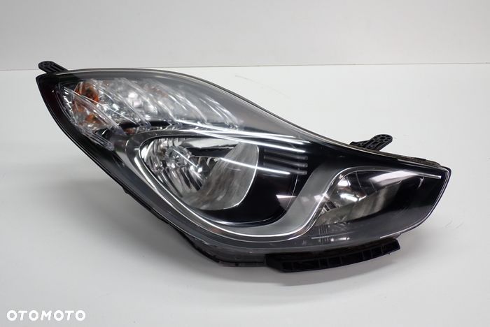 HYUNDAI IX20 09- reflektor prawy lampa prawa 92102-1KXXX