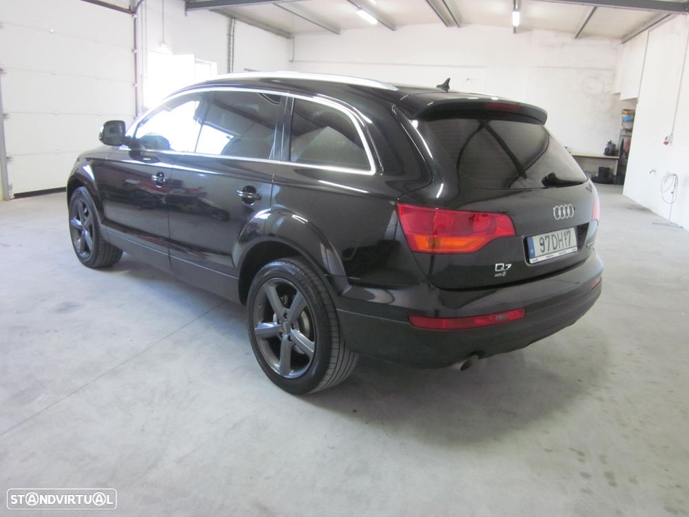 Audi Q7 3.0 TDI Sport Tiptronic - 5