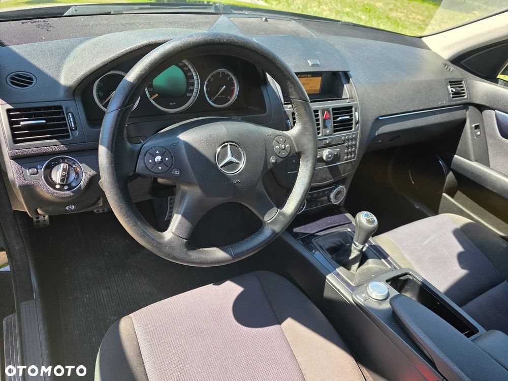 Mercedes-Benz Klasa C 200 CDI Elegance - 8