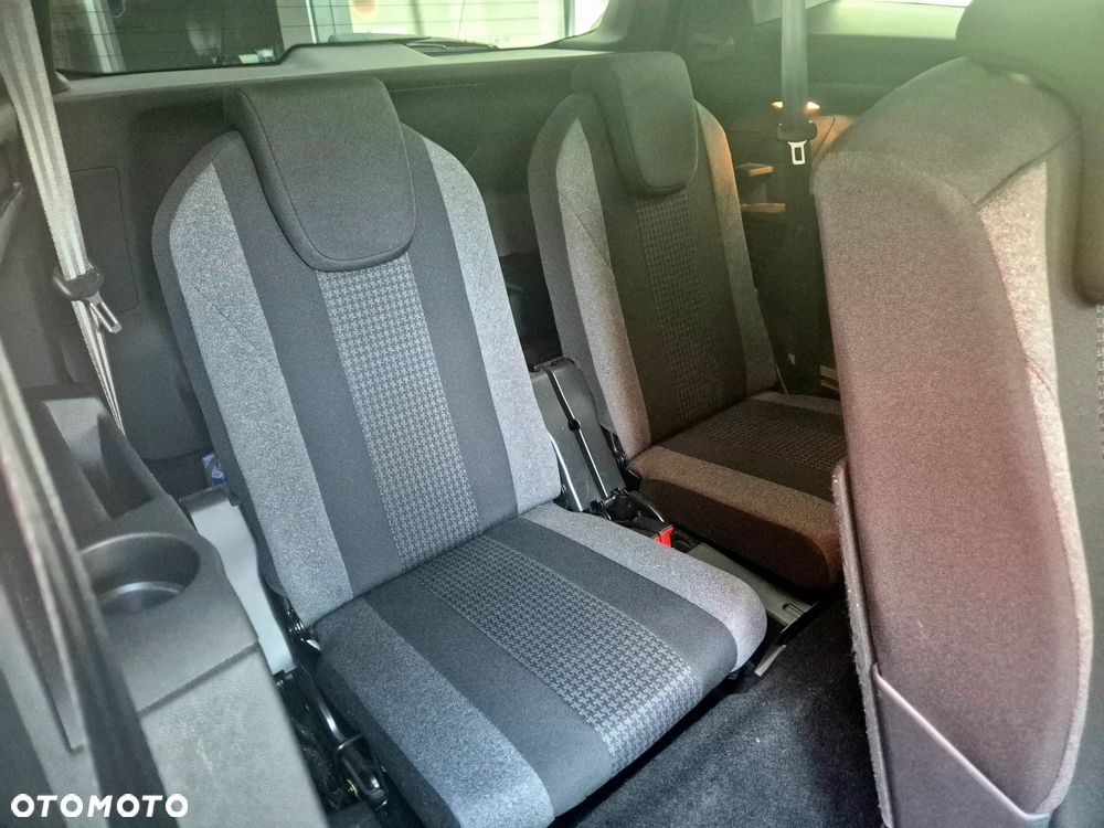Peugeot 5008 BlueHDi 130 EAT8 Active - 23