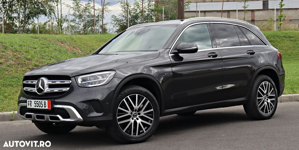 Mercedes-Benz GLC 300 e 4MATIC - 4