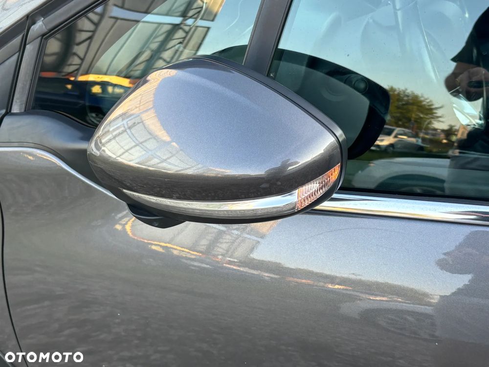 Peugeot 2008 BlueHDi 100 STOP & START Allure - 33