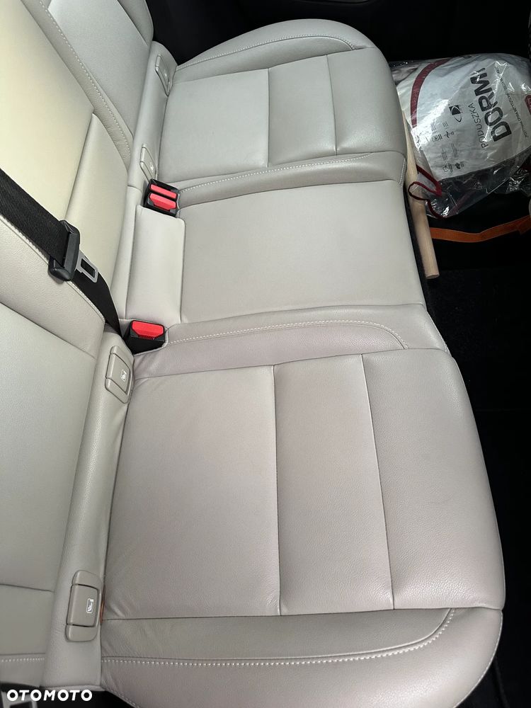 Volvo XC 40 T3 Momentum Pro - 10