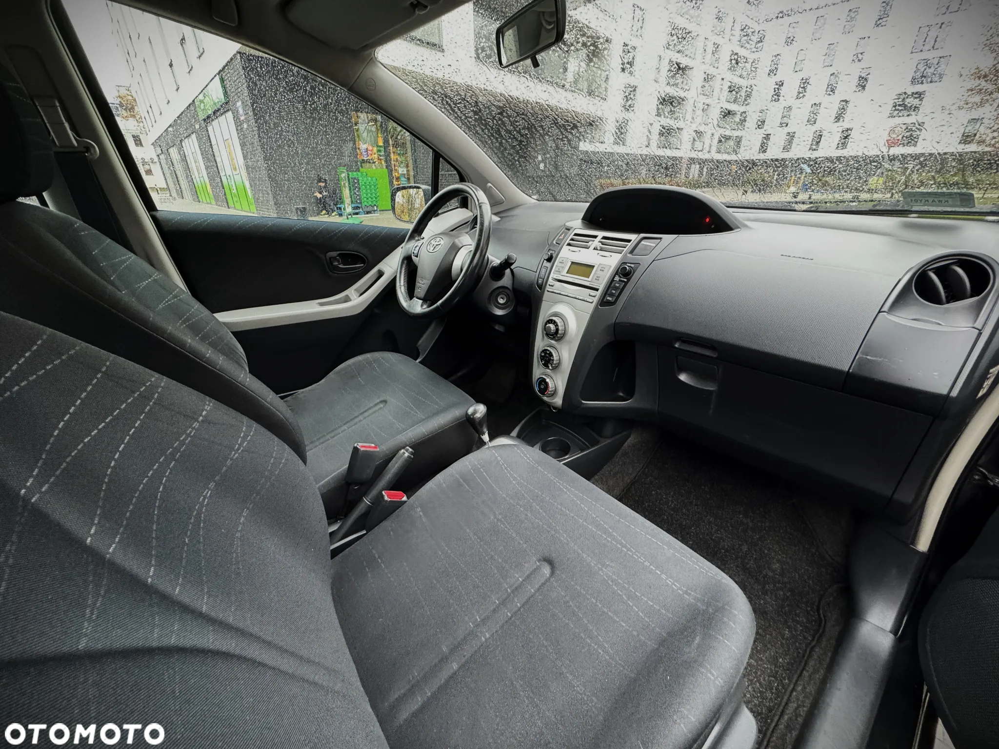 Toyota Yaris 1.3 Luna - 7