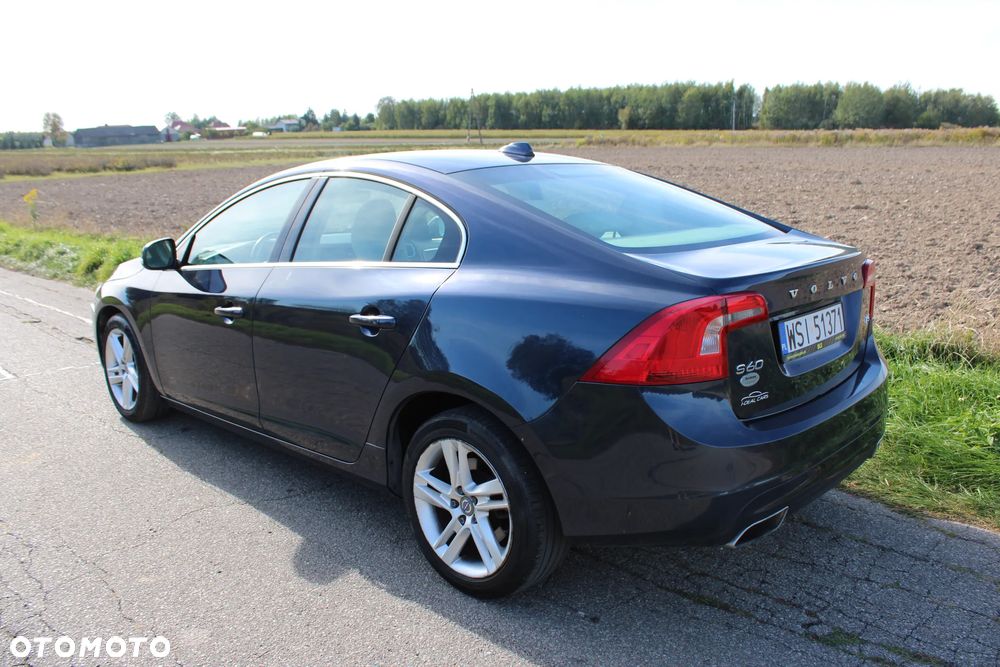 Volvo S60 - 4