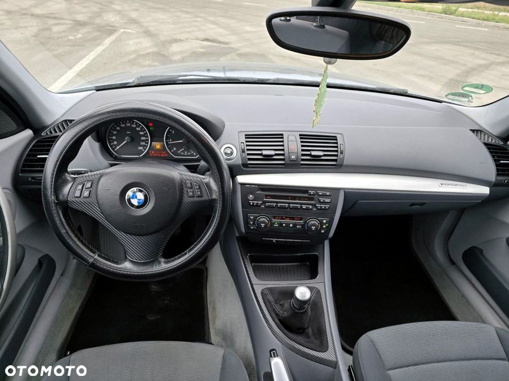 BMW Seria 1 - 19