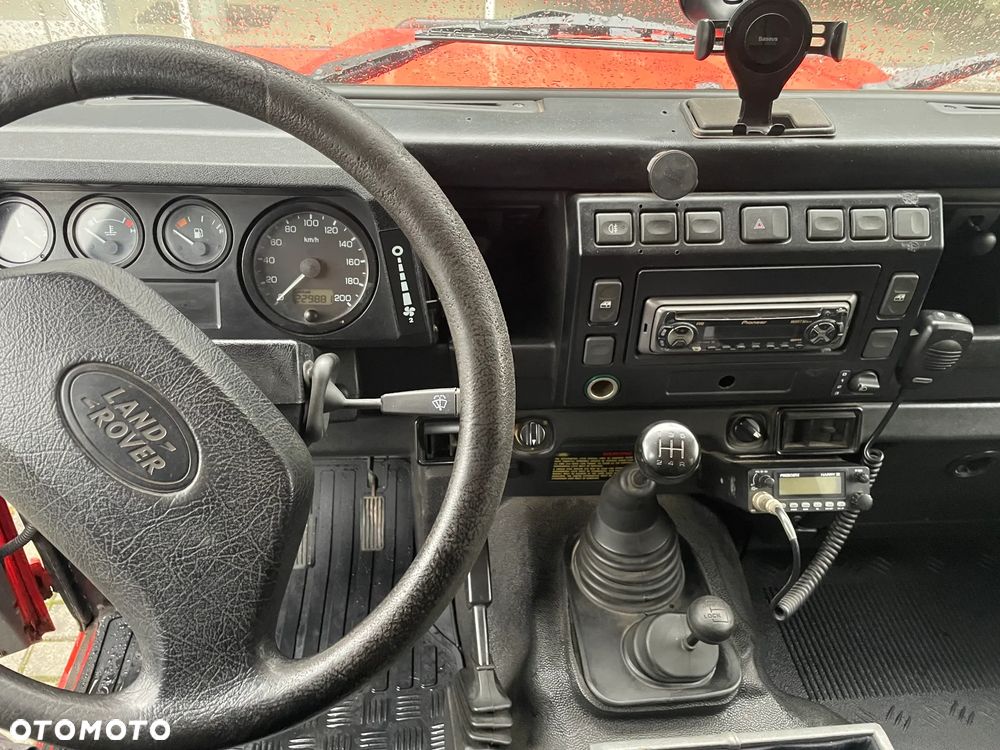 Land Rover Defender - 10