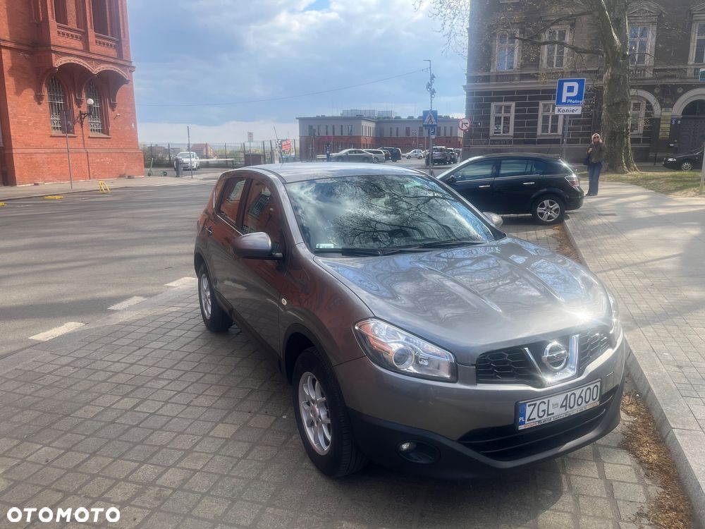 Nissan Qashqai - 25