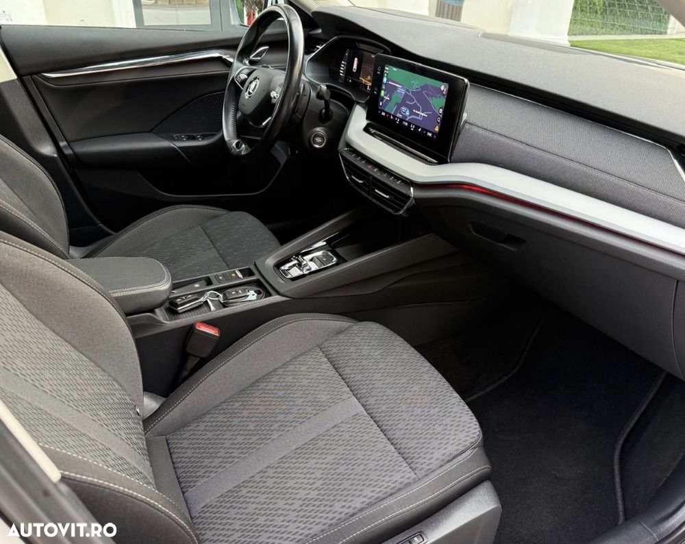 Skoda Octavia 2.0 TDI DSG First Edition - 10
