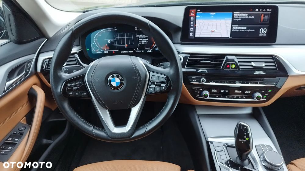 BMW Seria 5 520i mHEV Business Edition - 16