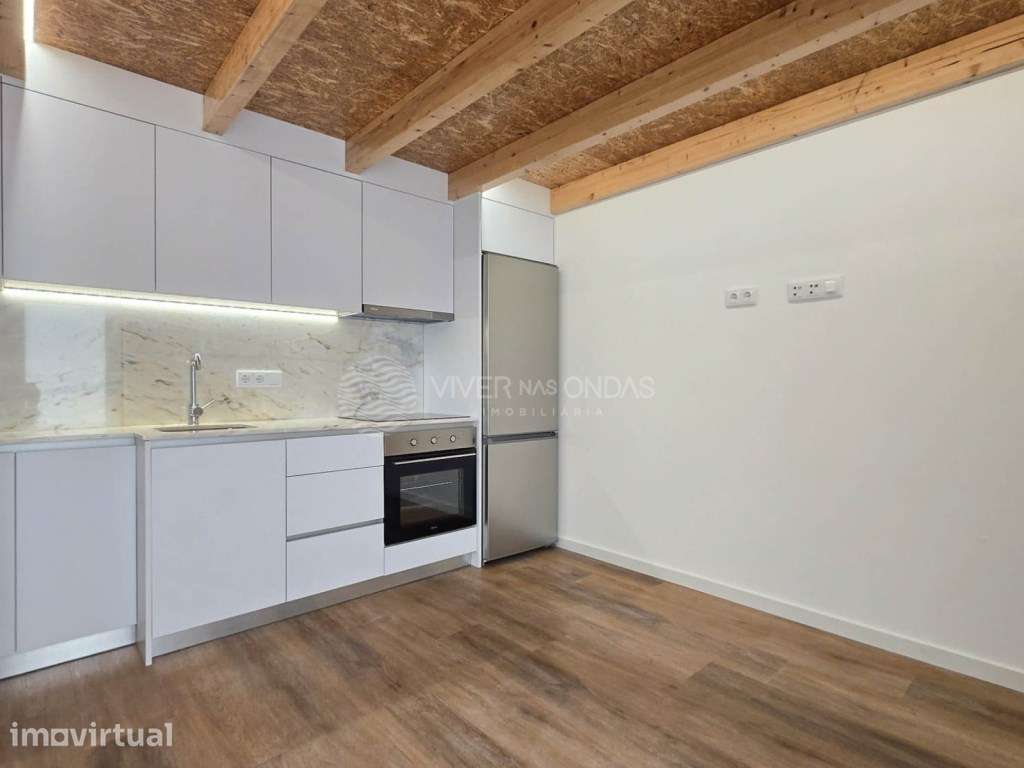 CASA T1 duplex no Porto - Oferta da escritura - Grande imagem: 5/18