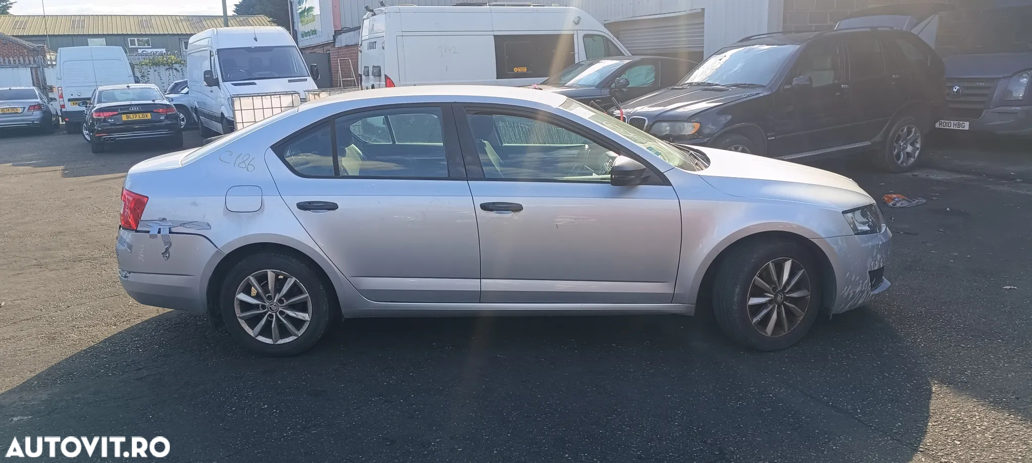 Dezmembrari / Dezmembrez Skoda Octavia 3 1.6 CLHA cutie 5v MMW culoare LA7W - 7