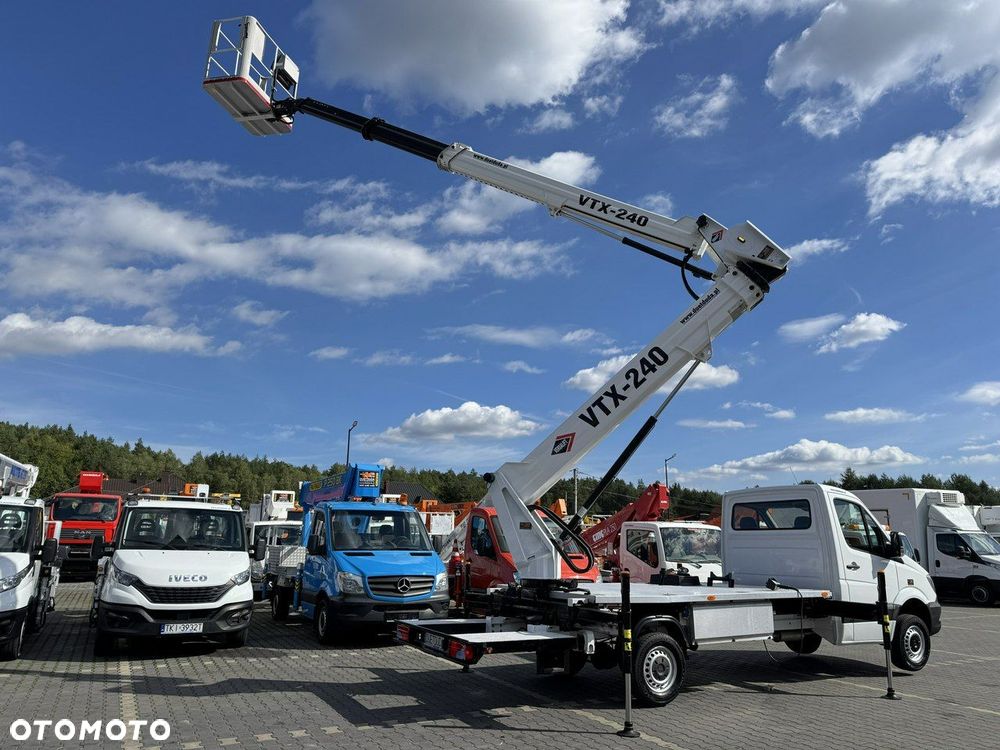 Mercedes-Benz Sprinter Zwyżka Podnośnik Koszowy VERSALIFT VTX-240 UDT - 13