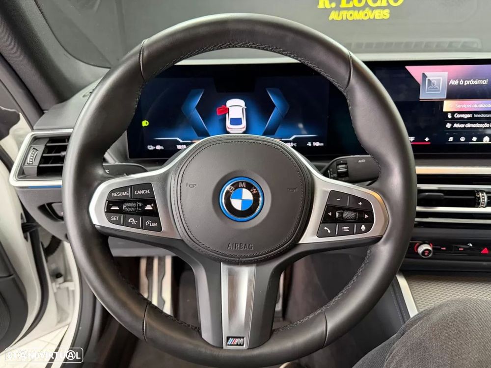 BMW i4 eDrive35 Pack Desportivo M - 29
