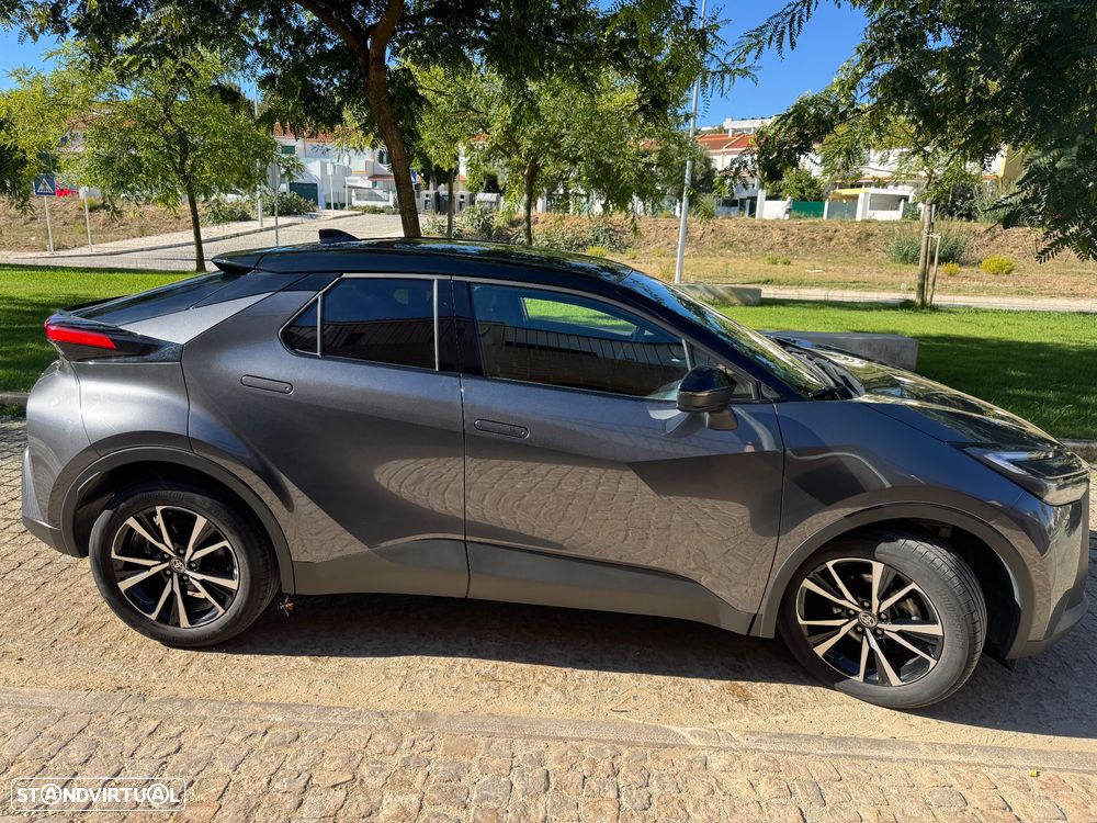 Toyota C-Hr 2025 photo 2