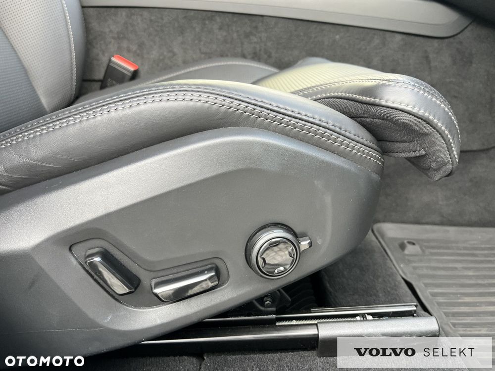 Volvo XC 60 - 33