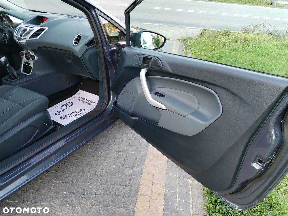 Ford Fiesta 1.25 Titanium - 10