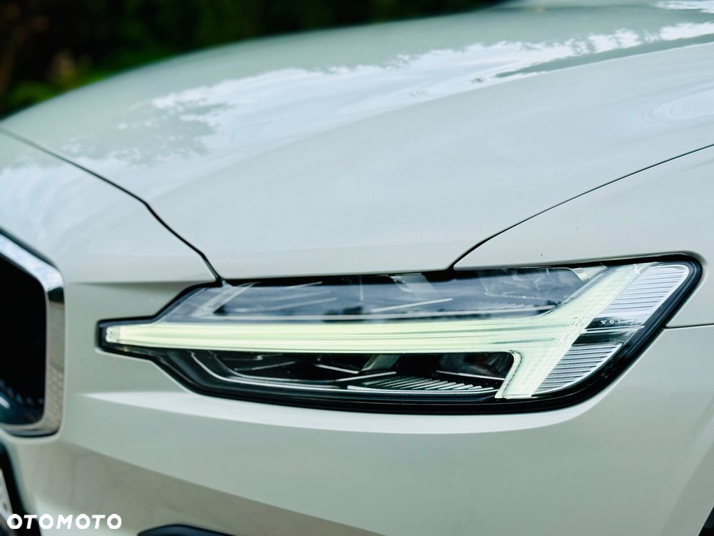 Volvo V60 D3 Summum - 32