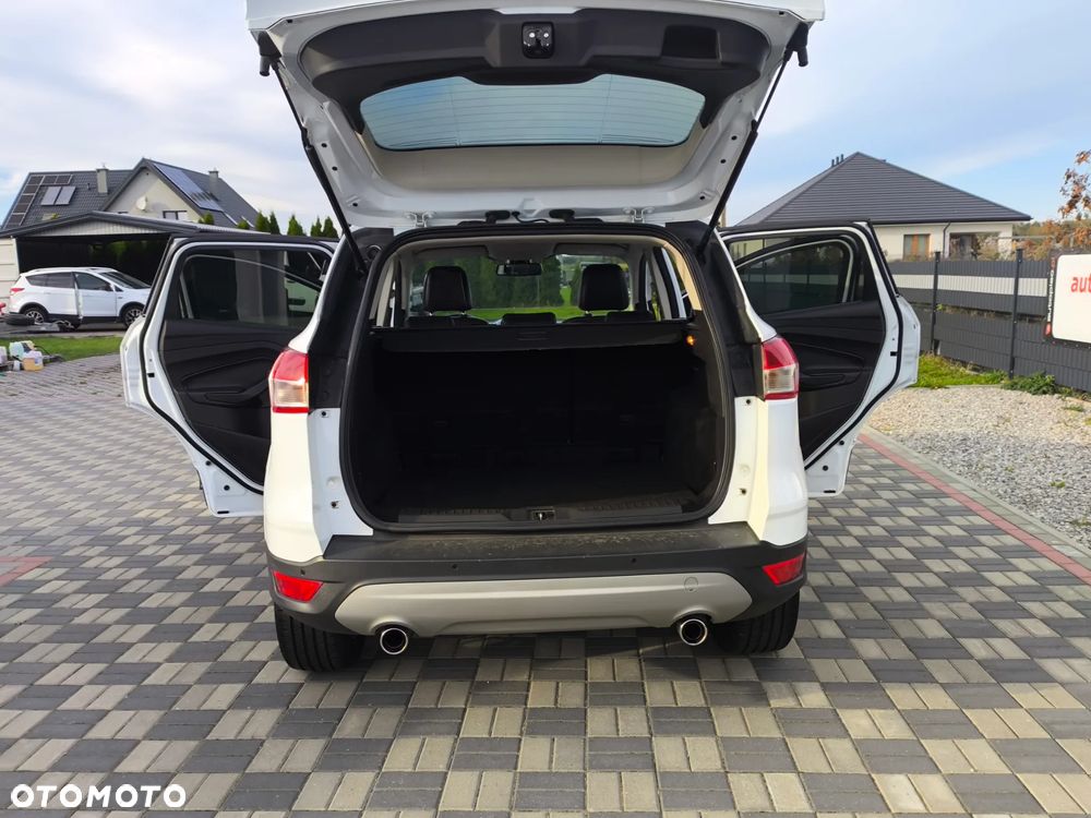 Ford Kuga 2.0 TDCi FWD Titanium - 22