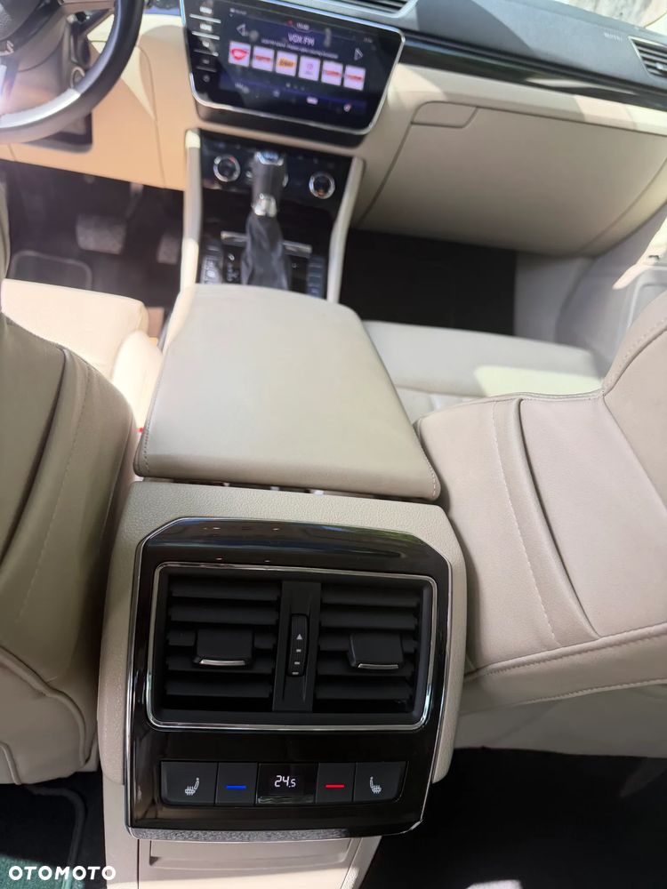 Skoda Superb 2.0 TSI 4x4 L&K DSG - 14