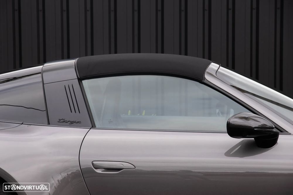 Porsche 911 (992) Targa 4 GTS PDK - 32