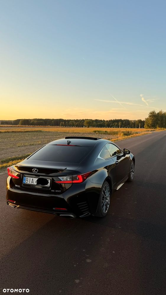 Lexus RC - 10