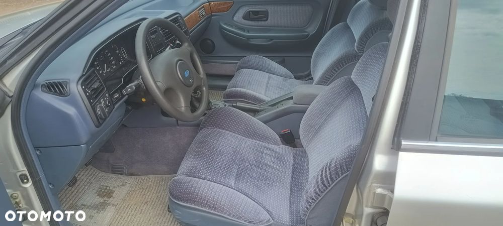 Ford Scorpio 2.0 CL - 17