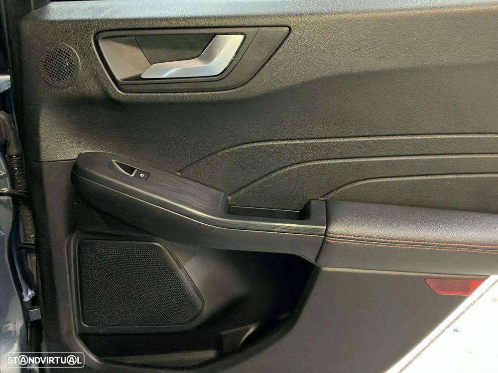 Ford Kuga 1.5 EcoBoost ST-Line X - 25