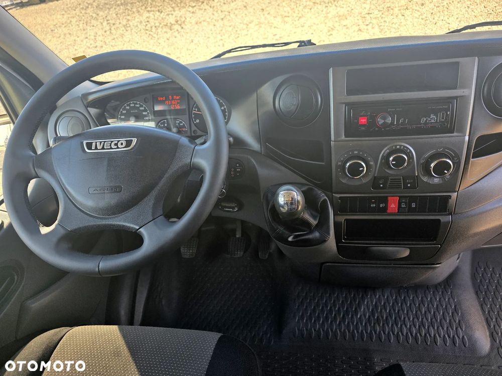 Iveco IVECO 35S13 2.3 HPI ŚREDNI WYSOKI KLIMA WEBASTO 193 T/KM PRZEBIEGU GWARANCJA - 24
