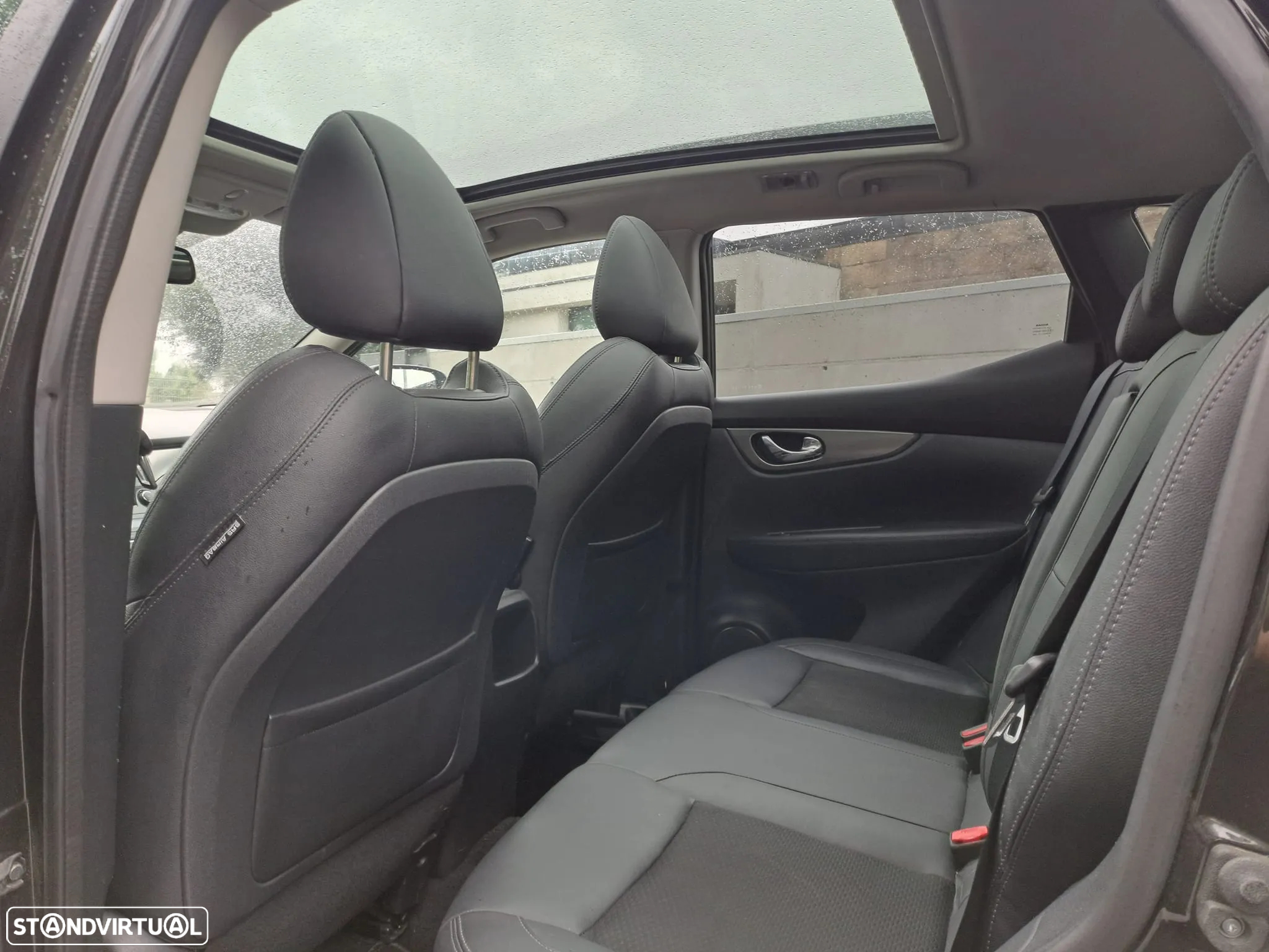 Nissan Qashqai 1.5 dCi Tekna - 11