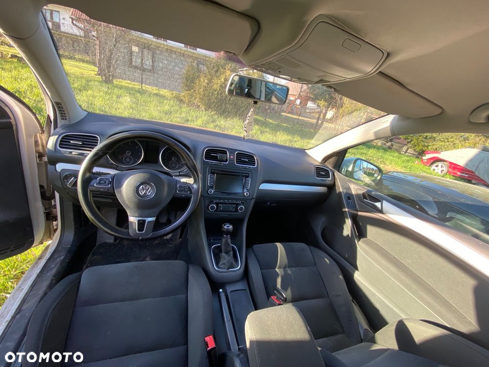 Volkswagen Golf 1.6 TDI Highline - 12