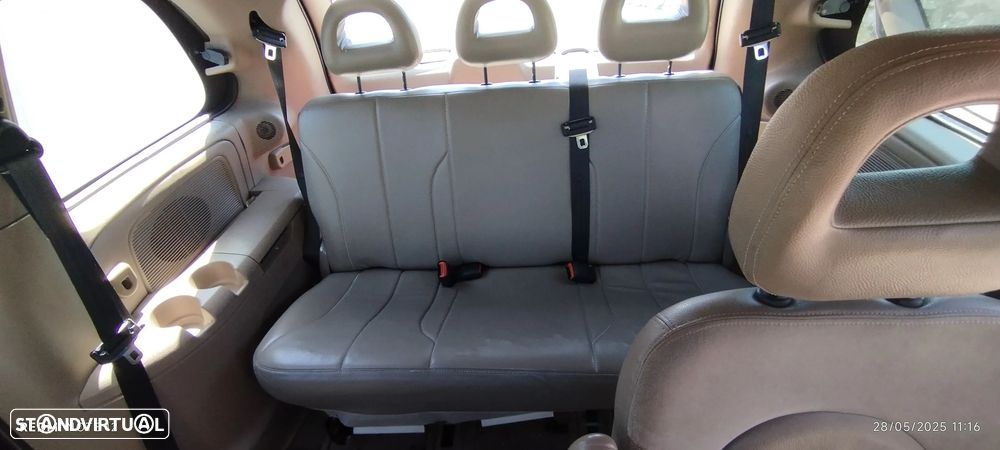 Chrysler Voyager 2.5 CRD LX - 10