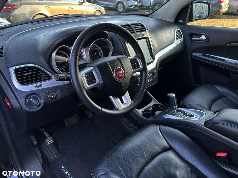 Fiat Freemont 2.0 Multijet 16V DPF Automatik Allrad Black Code - 14