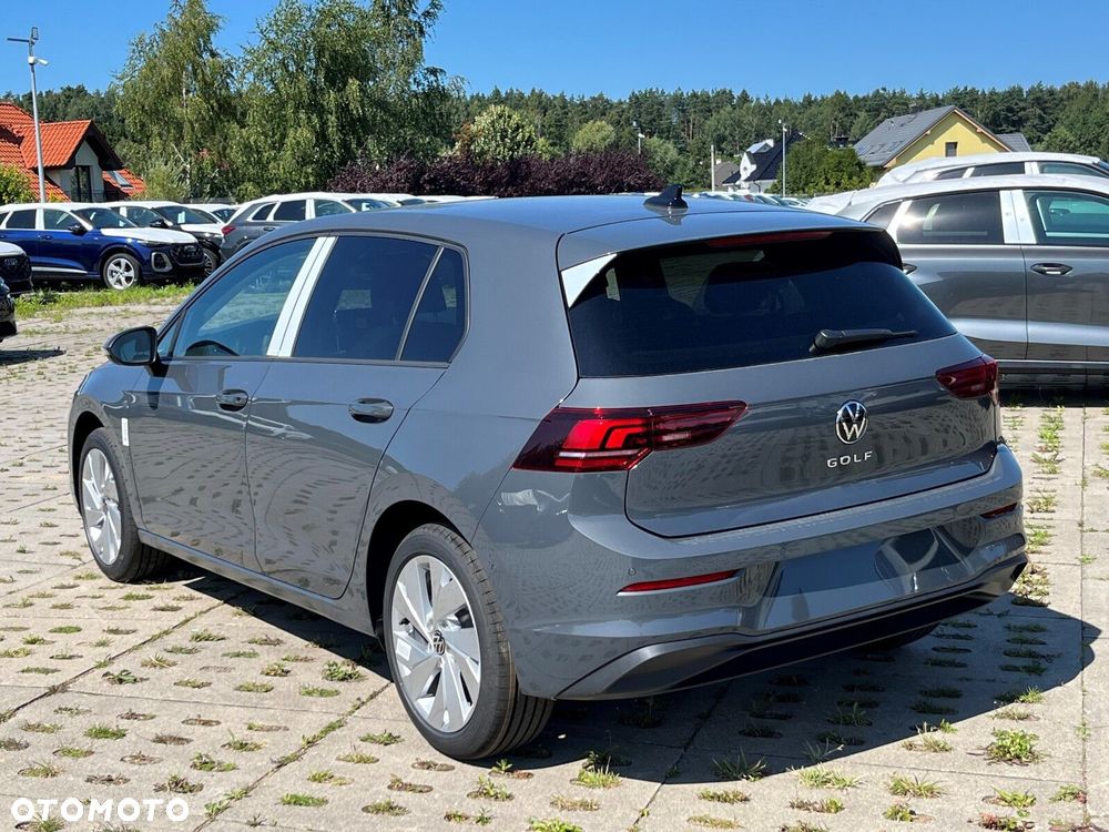 Volkswagen Golf - 5