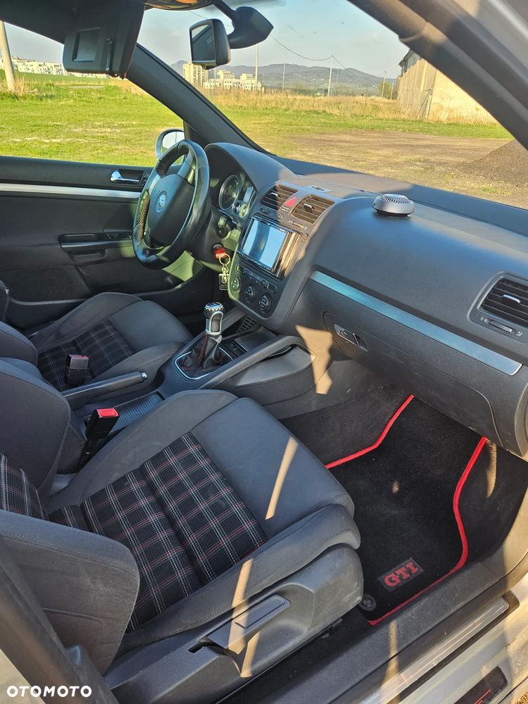 Volkswagen Golf 2.0 TSI GTI - 9