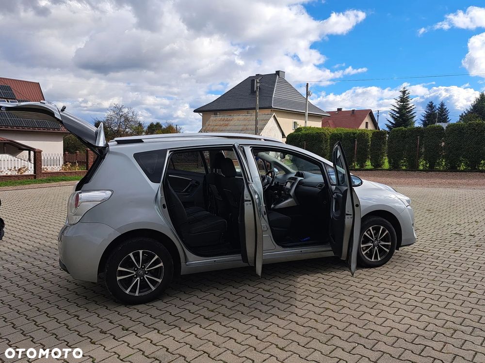 Toyota Verso 1.8 Premium EU5 7os - 9