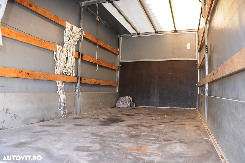 Mercedes-Benz Sprinter - 5