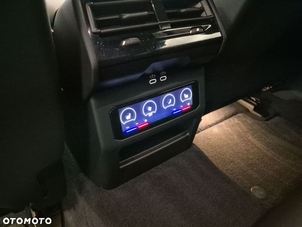 BMW Seria 5 520d xDrive mHEV M Sport - 24