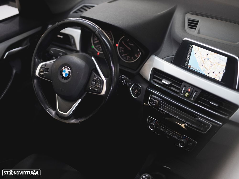 BMW X1 16 d sDrive Line Sport - 16