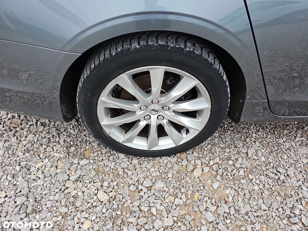 Volvo V90 D4 Momentum - 30