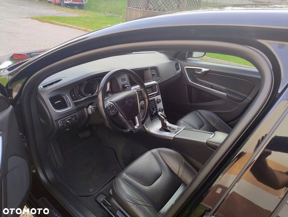 Volvo V60 D3 Geartronic Linje Business - 21