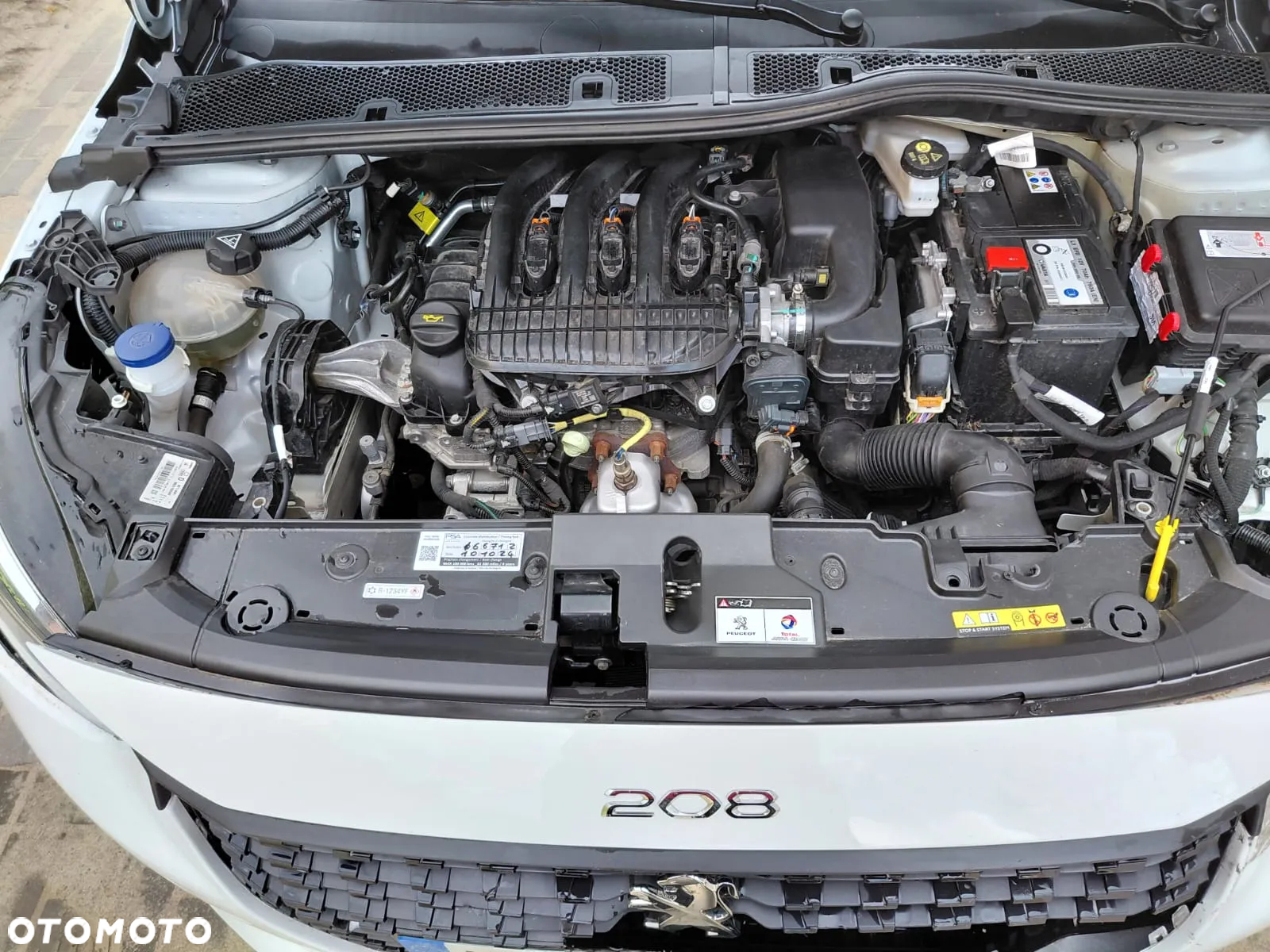 Peugeot 208 - 19