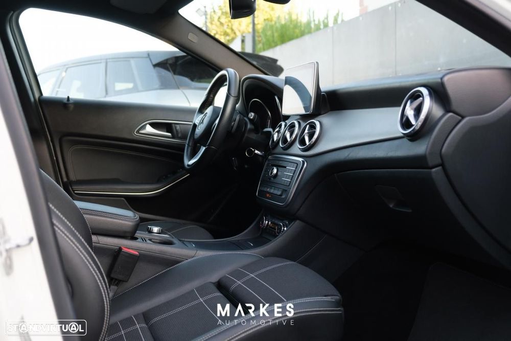 Mercedes-Benz GLA 220 d 7G-DCT Urban - 24