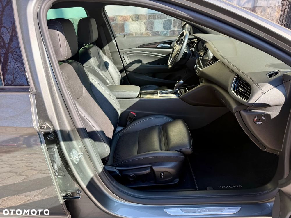 Opel Insignia 1.6 T Exclusive S&S - 25