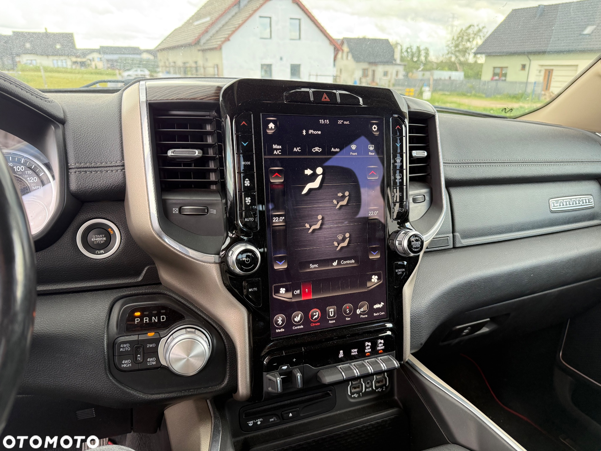 RAM 1500 5.7 Crew Cab Laramie - 10